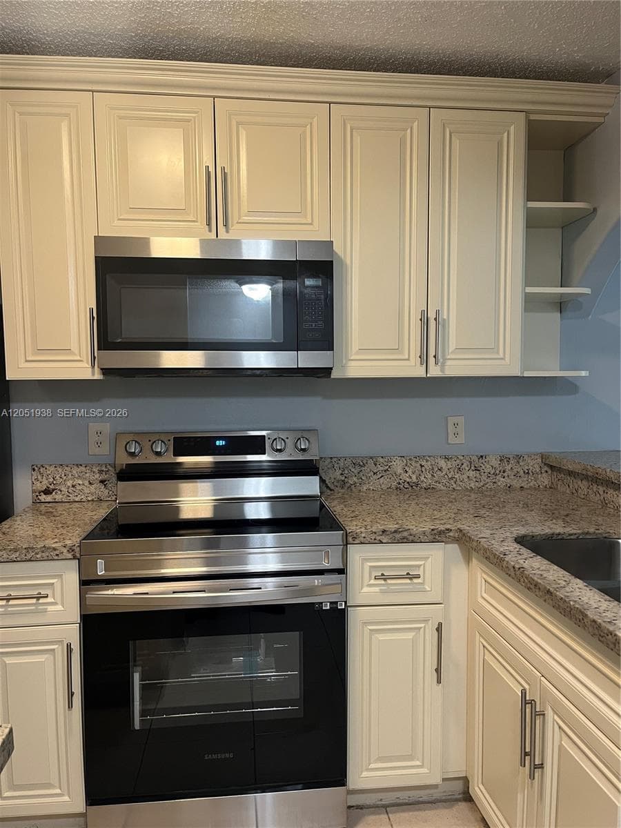 2740 FOREST HILLS BLVD # 202, Coral Springs FL 33065