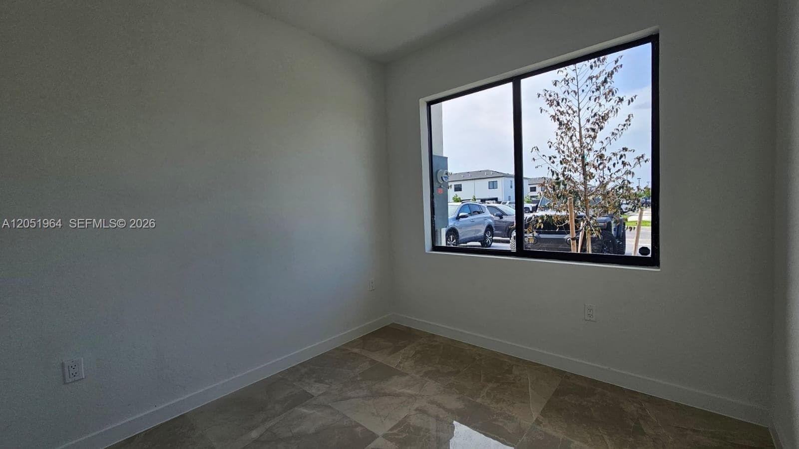 1305 NW 4th Ter, Florida City FL 33034 photo 2