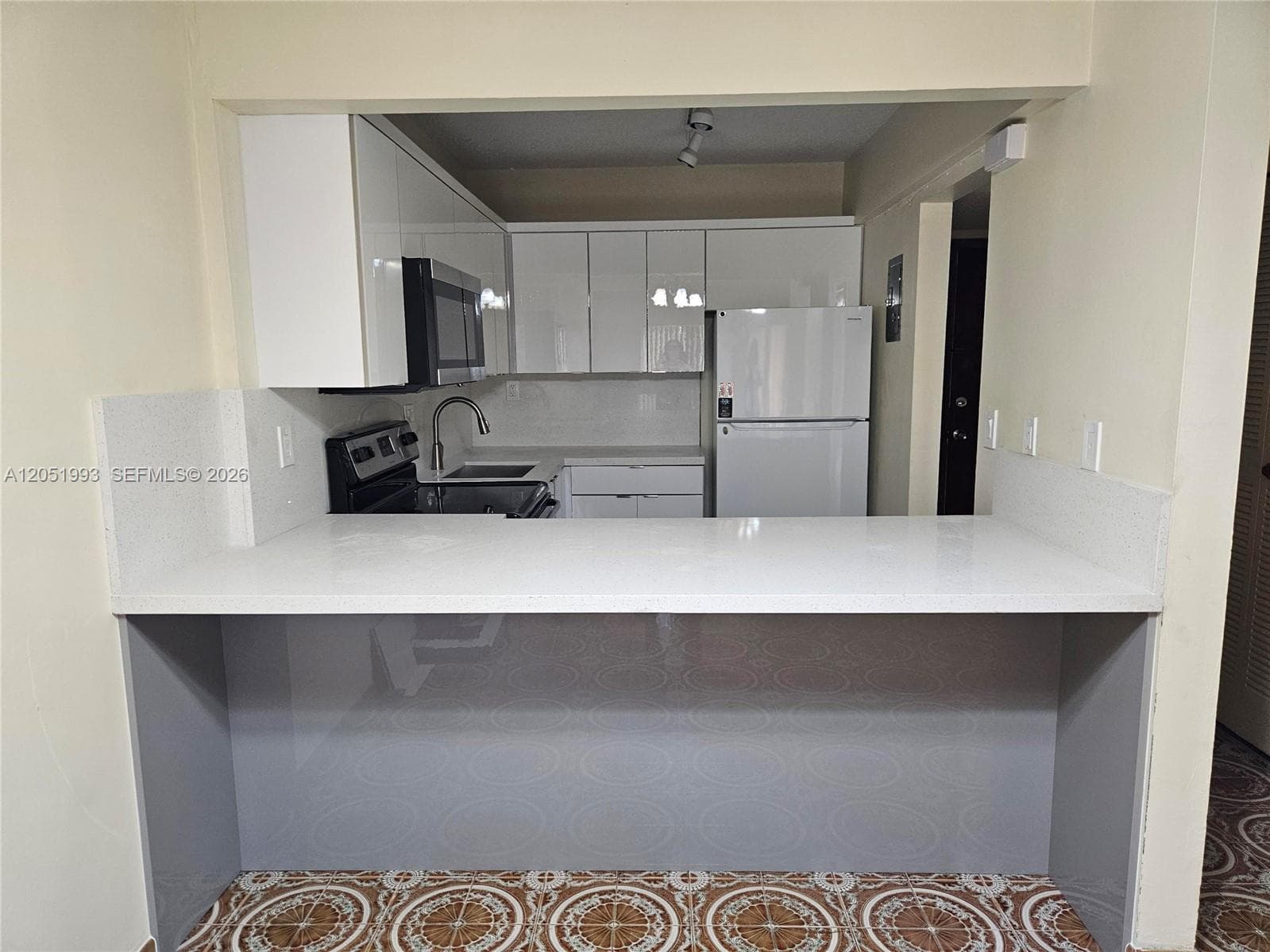 8990 SW 24th St # 228, Miami, FL 33165 photo 4