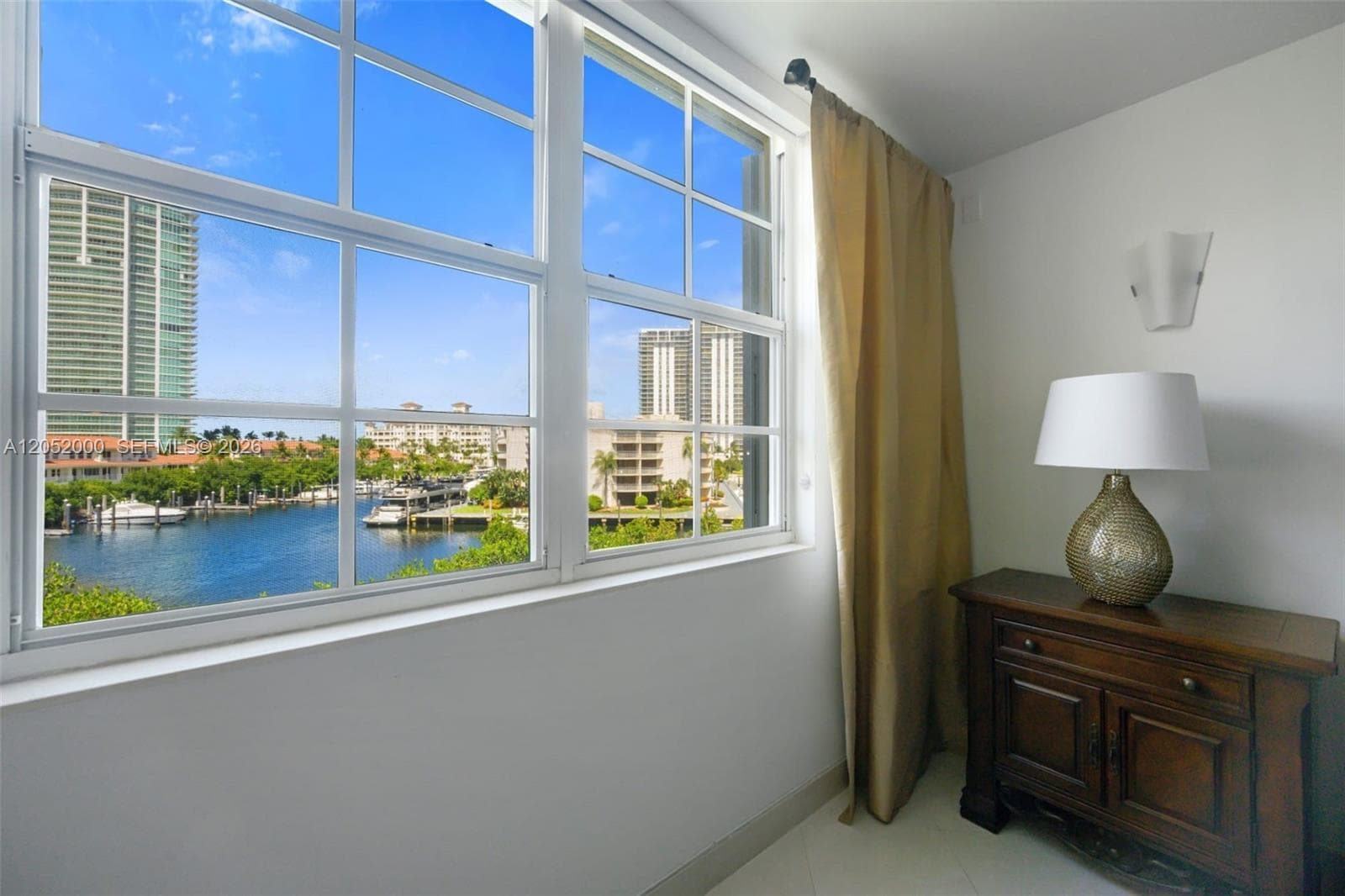 19999 E Country Club Dr # 1406, Aventura FL 33180 photo 3