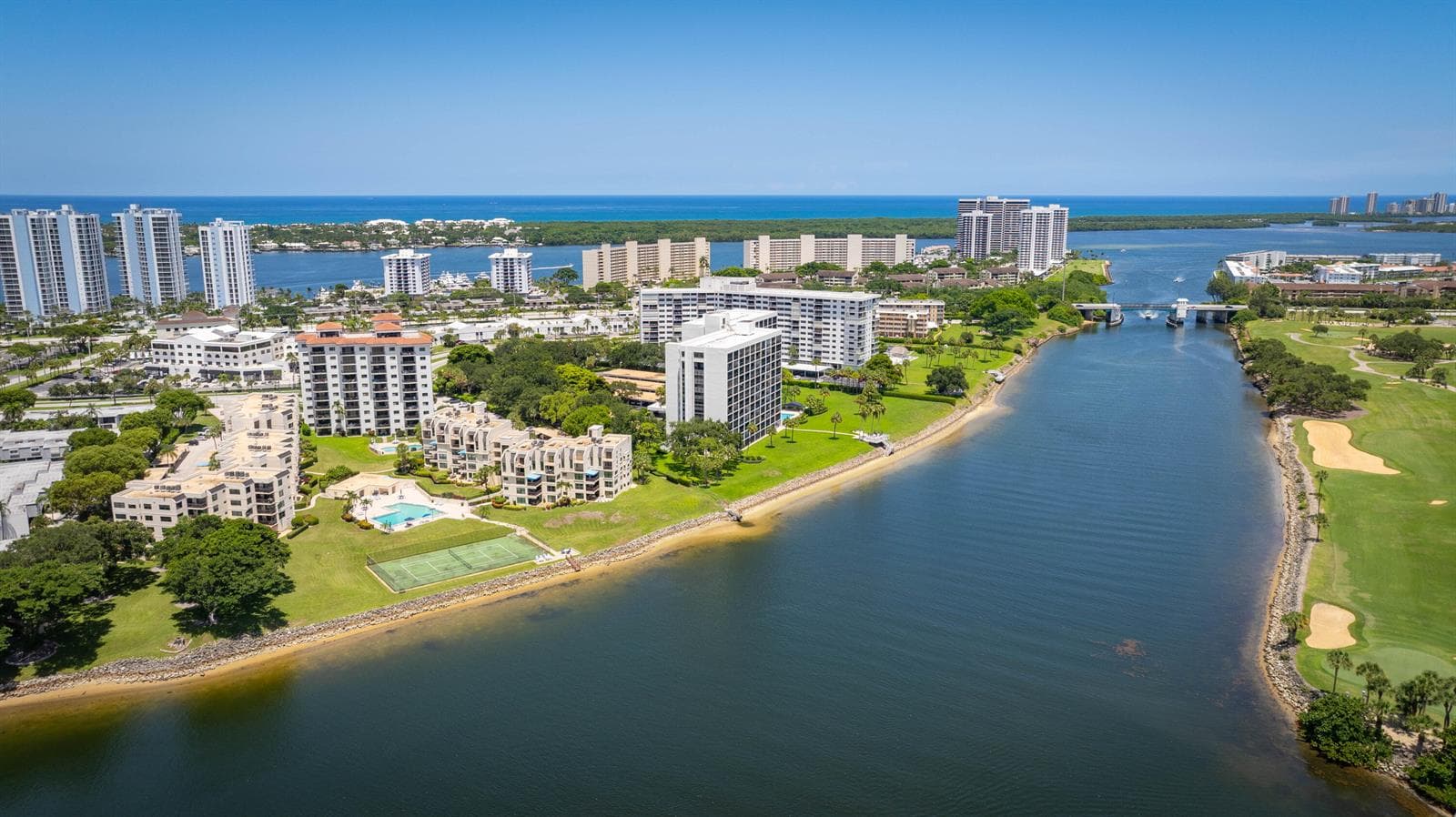 374 Golfview Road # 205, North Palm Beach FL 33408