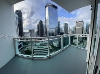 951 Brickell Ave # 2803, Miami FL 33131