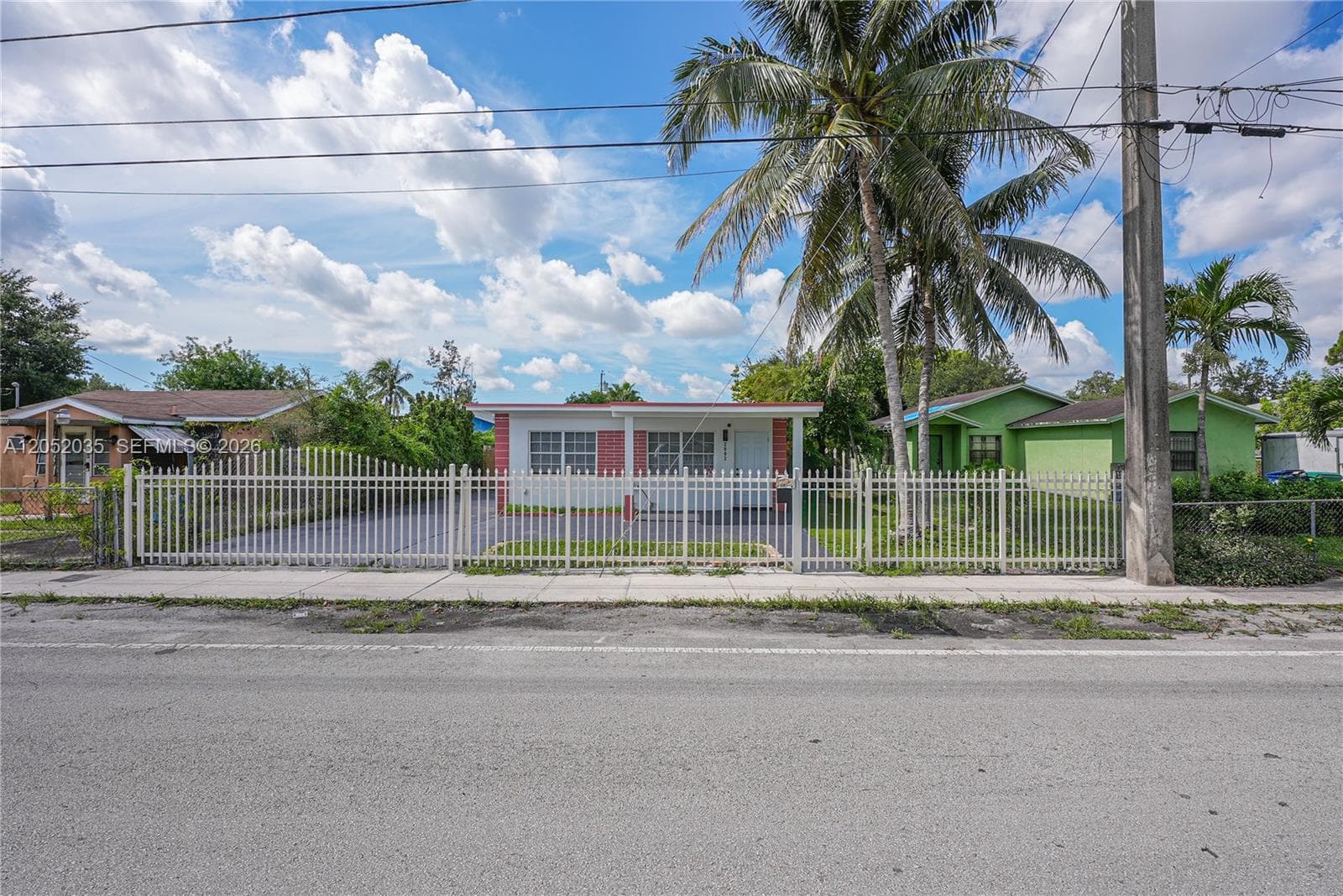 2002 NW 87th St, Miami FL 33147 photo 3