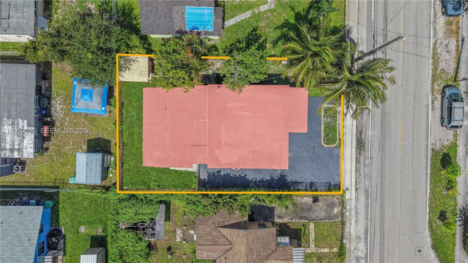 2002 NW 87th St, Miami FL 33147 photo 4