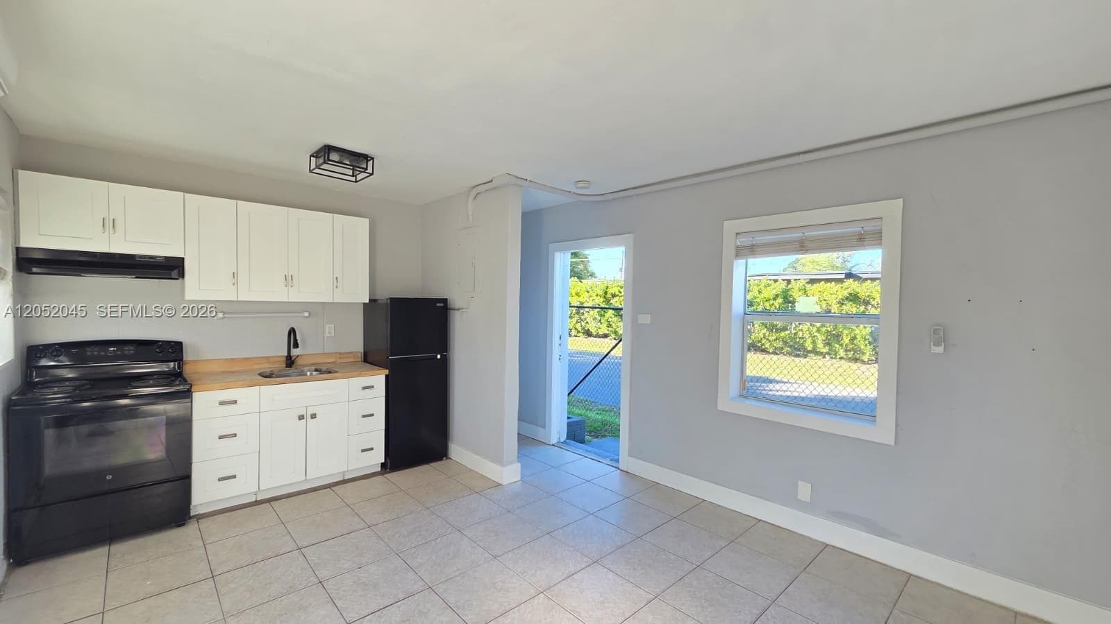 1430 NW 7th St, Fort Lauderdale FL 33311 photo 4