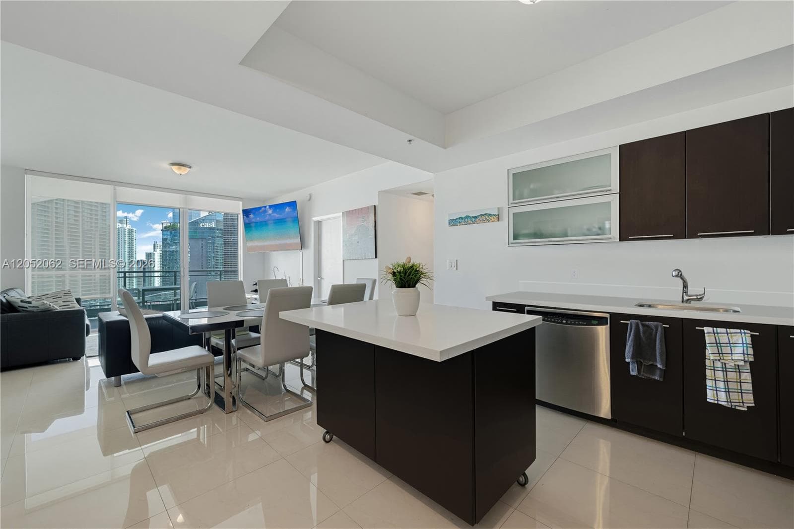 90 SW 3rd St # 3511, Miami FL 33130 photo 5