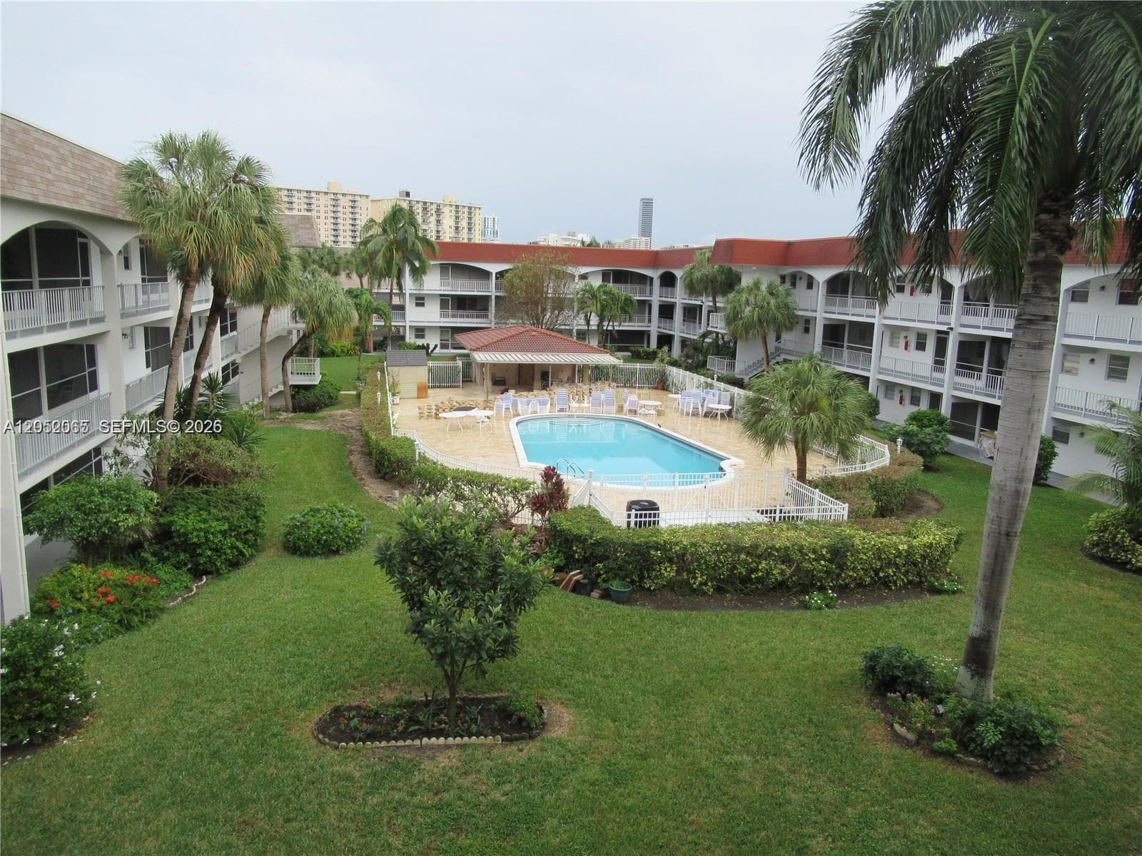501 Blue Heron Dr # A, Hallandale Beach FL 33009