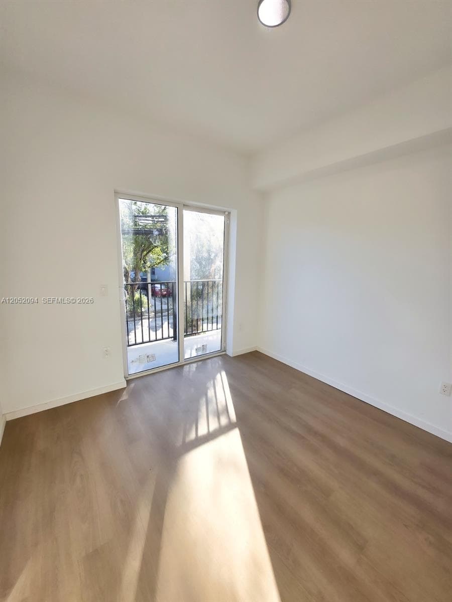 8106 NE 1st Ave # 15, Miami, FL 33138 photo 3