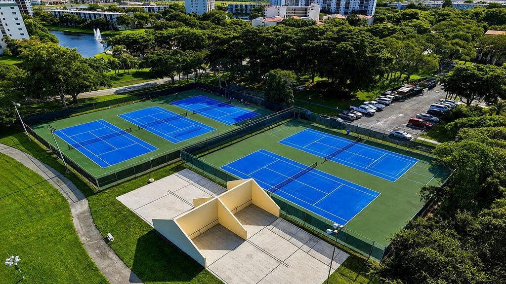 2322 S Cypress Bend Drive # 311, Pompano Beach FL 33069 photo 3