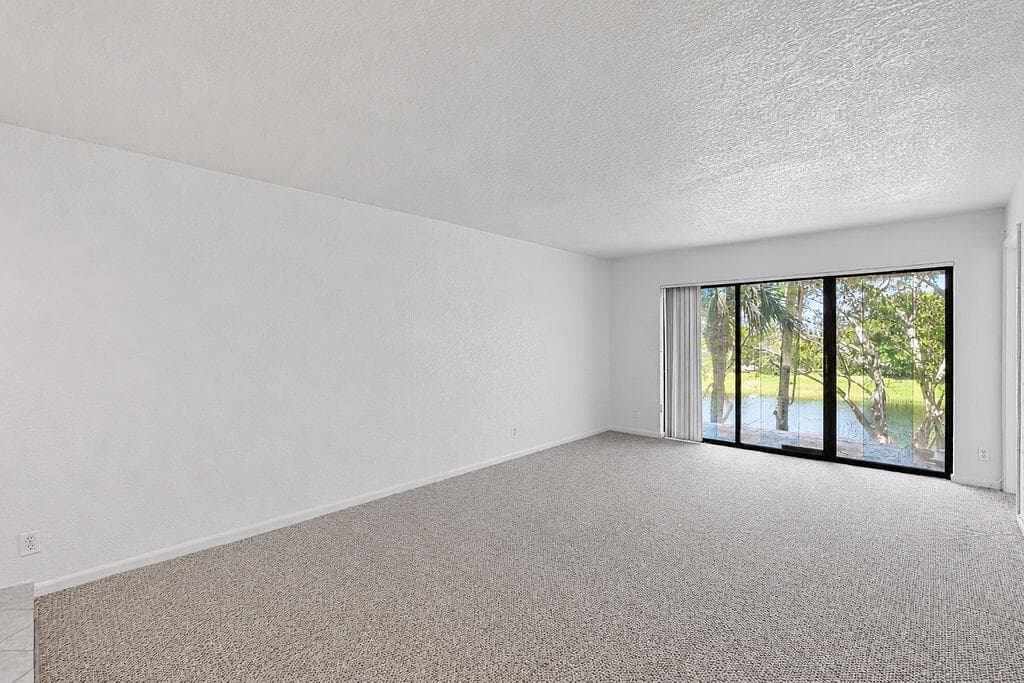 2322 S Cypress Bend Drive # 311, Pompano Beach FL 33069 photo 4