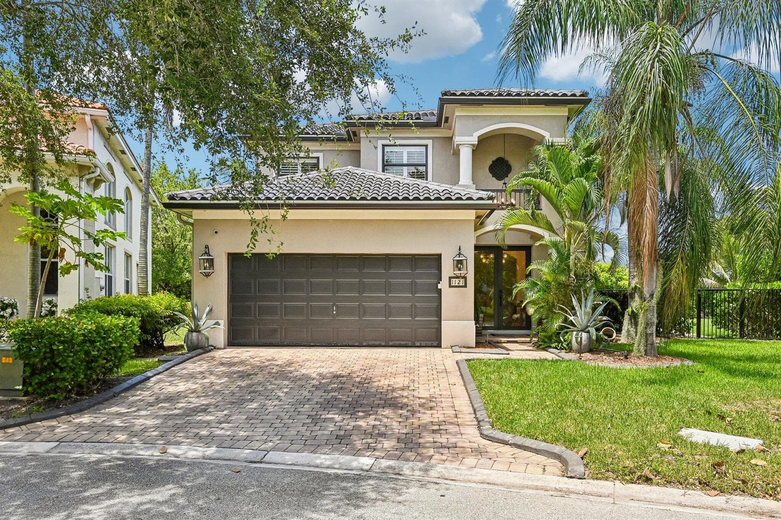 1121 Center Stone Lane, Riviera Beach FL 33404 photo 3