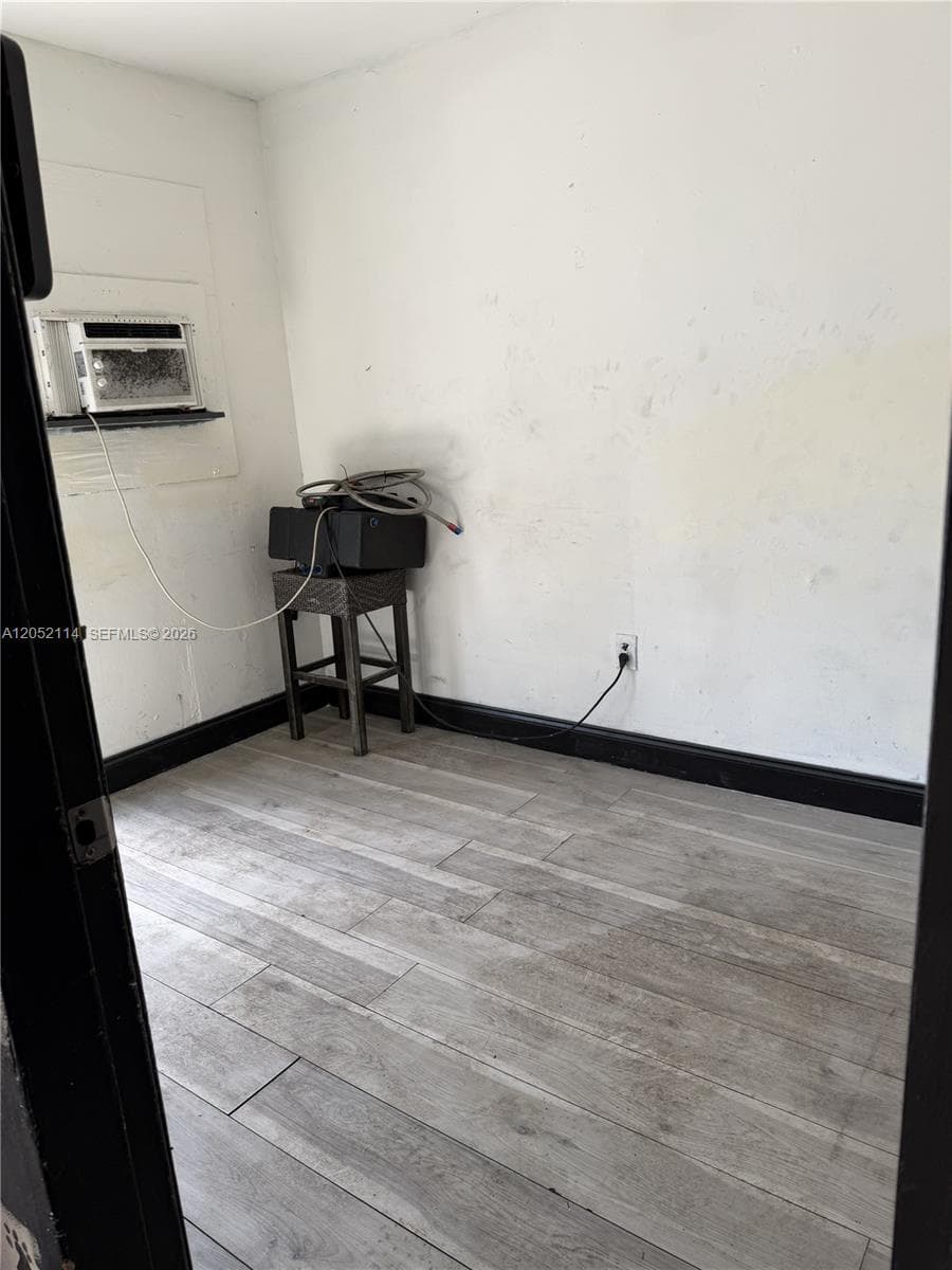 2563 NW 23rd St, Miami FL 33142 photo 5