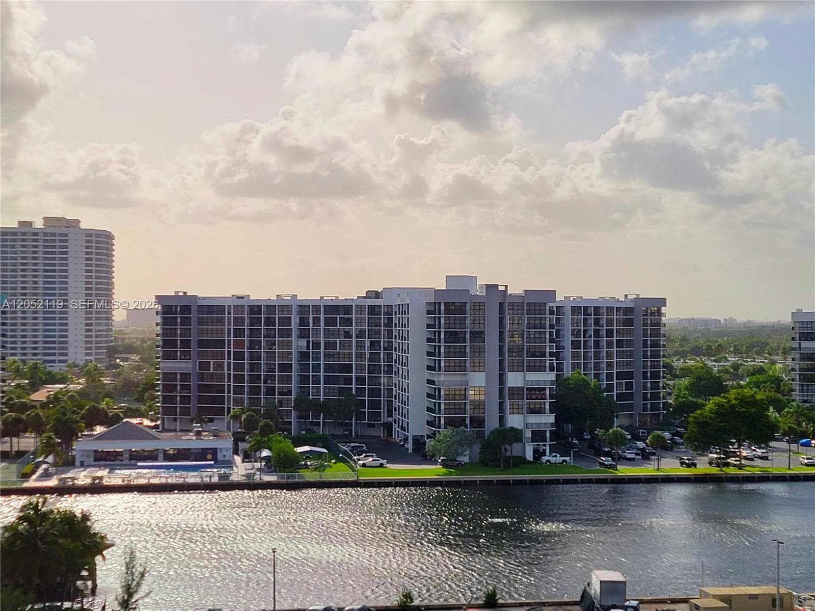 3505 S Ocean Dr # 901, Hollywood FL 33019