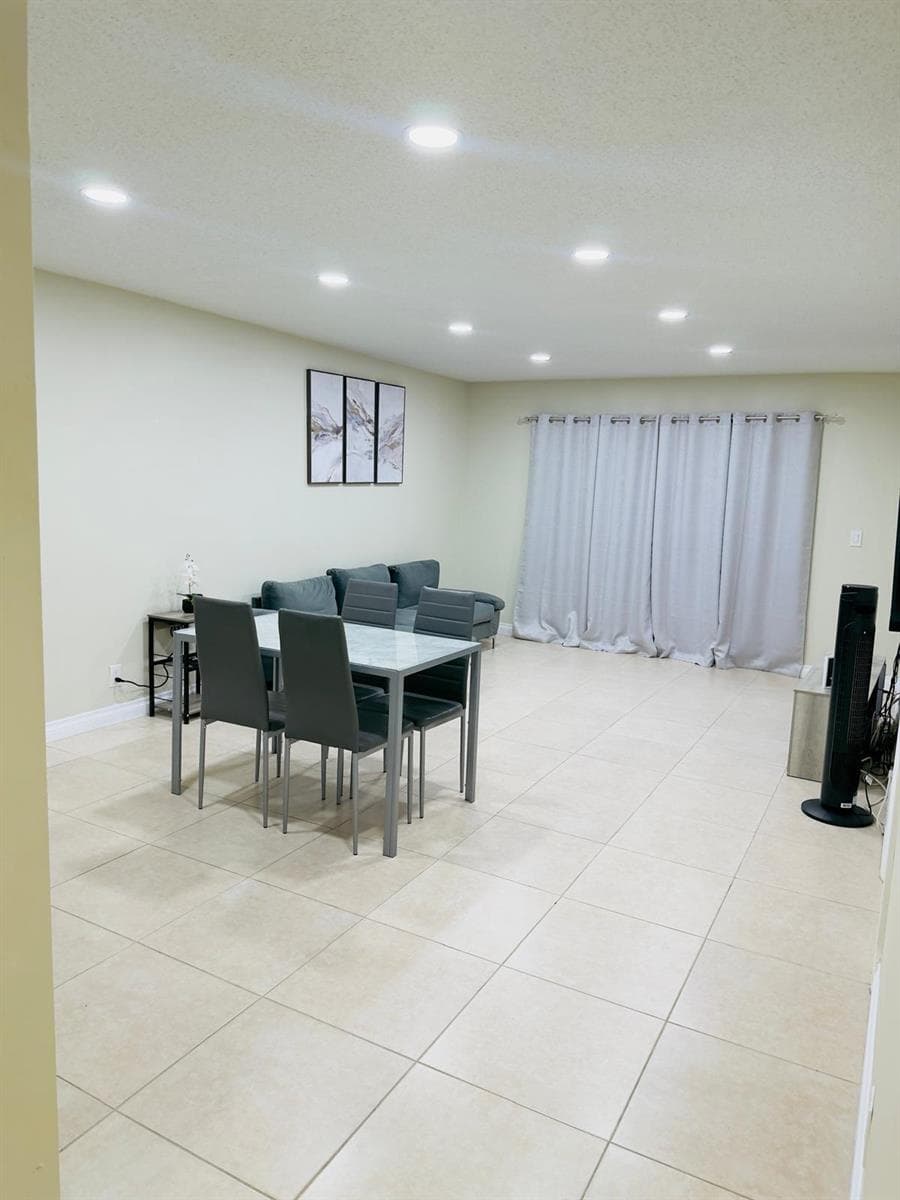 5545 N Lakewood Circle N # 425, Margate FL 33063 photo 4