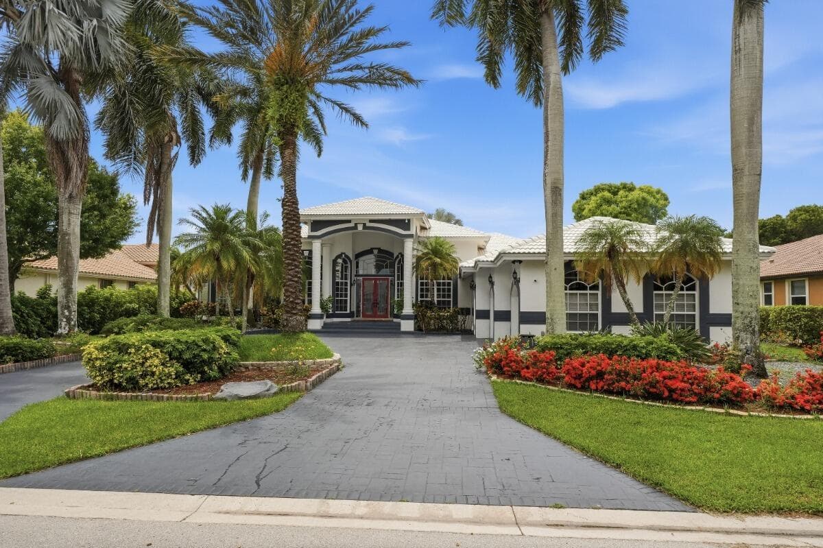 1716 NW 124th Way, Coral Springs FL 33071 photo 3