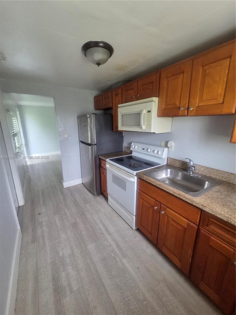 4017 SW 24th St # 4, West Park FL 33023 photo 3
