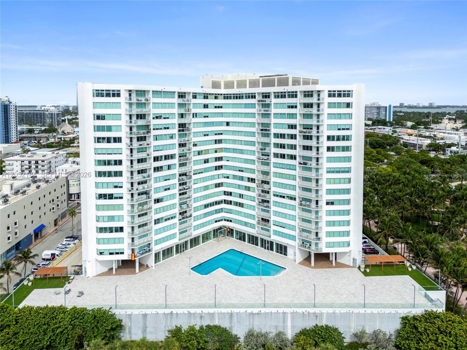 7135 Collins Ave # 1535, Miami Beach FL 33141 photo 4