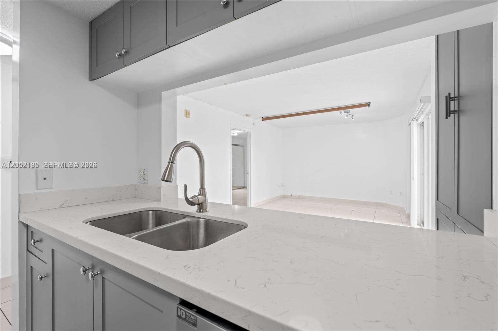 280 SW 20th Rd # 504, Miami FL 33129 photo 4