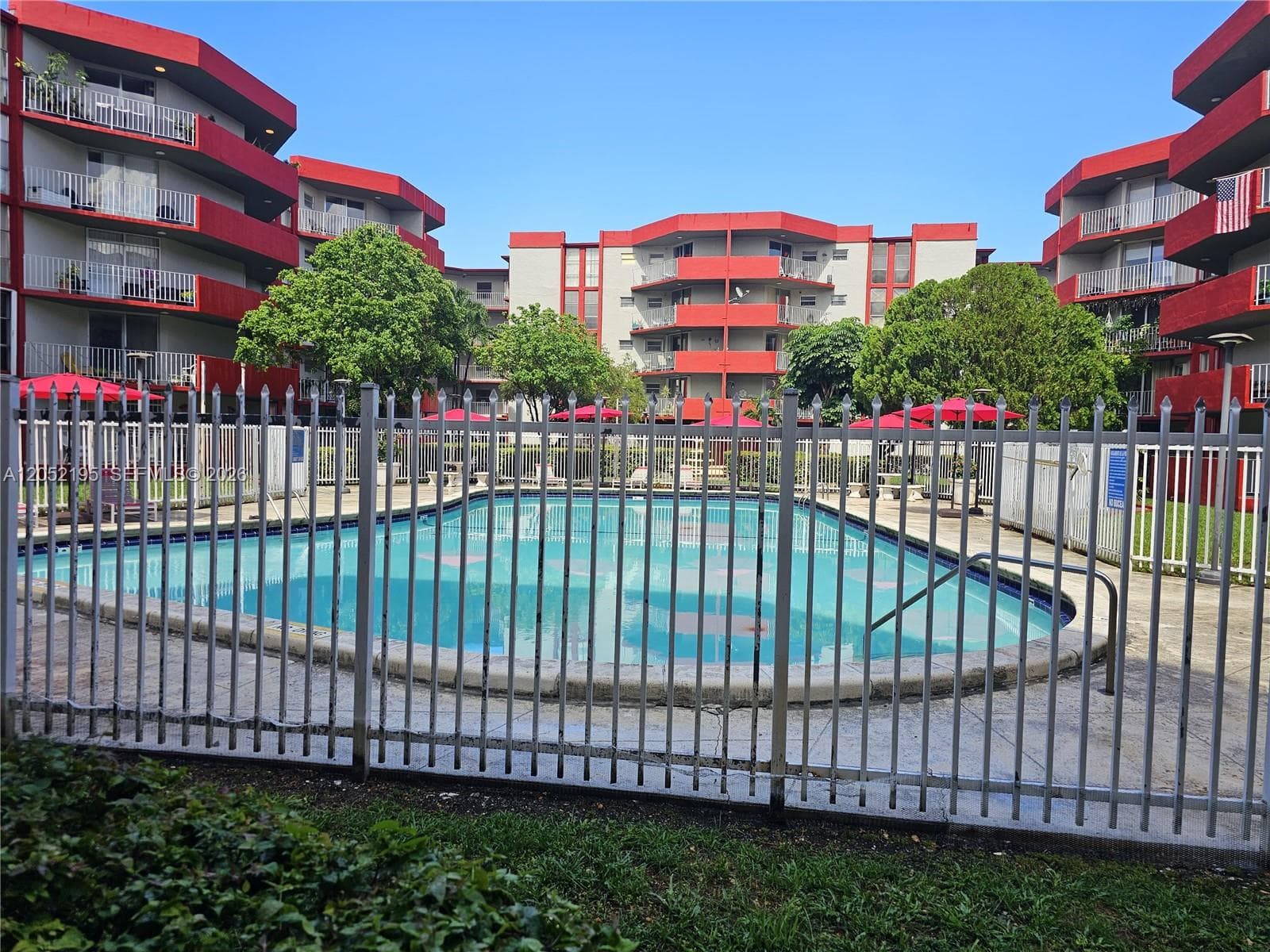 1750 W 46th St # 518, Hialeah FL 33012 photo 3