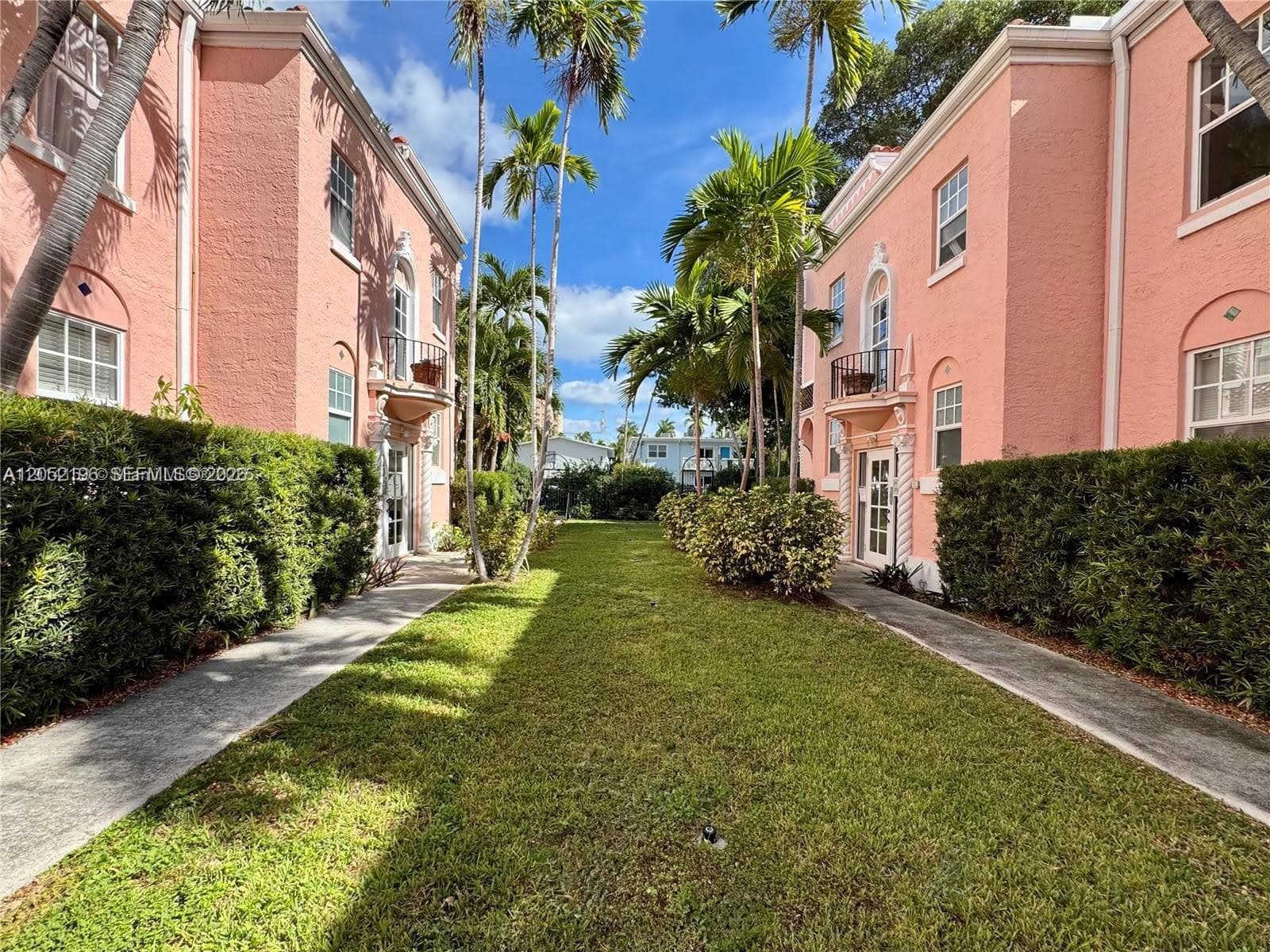 754 Meridian Ave # 15, Miami Beach FL 33139 photo 2
