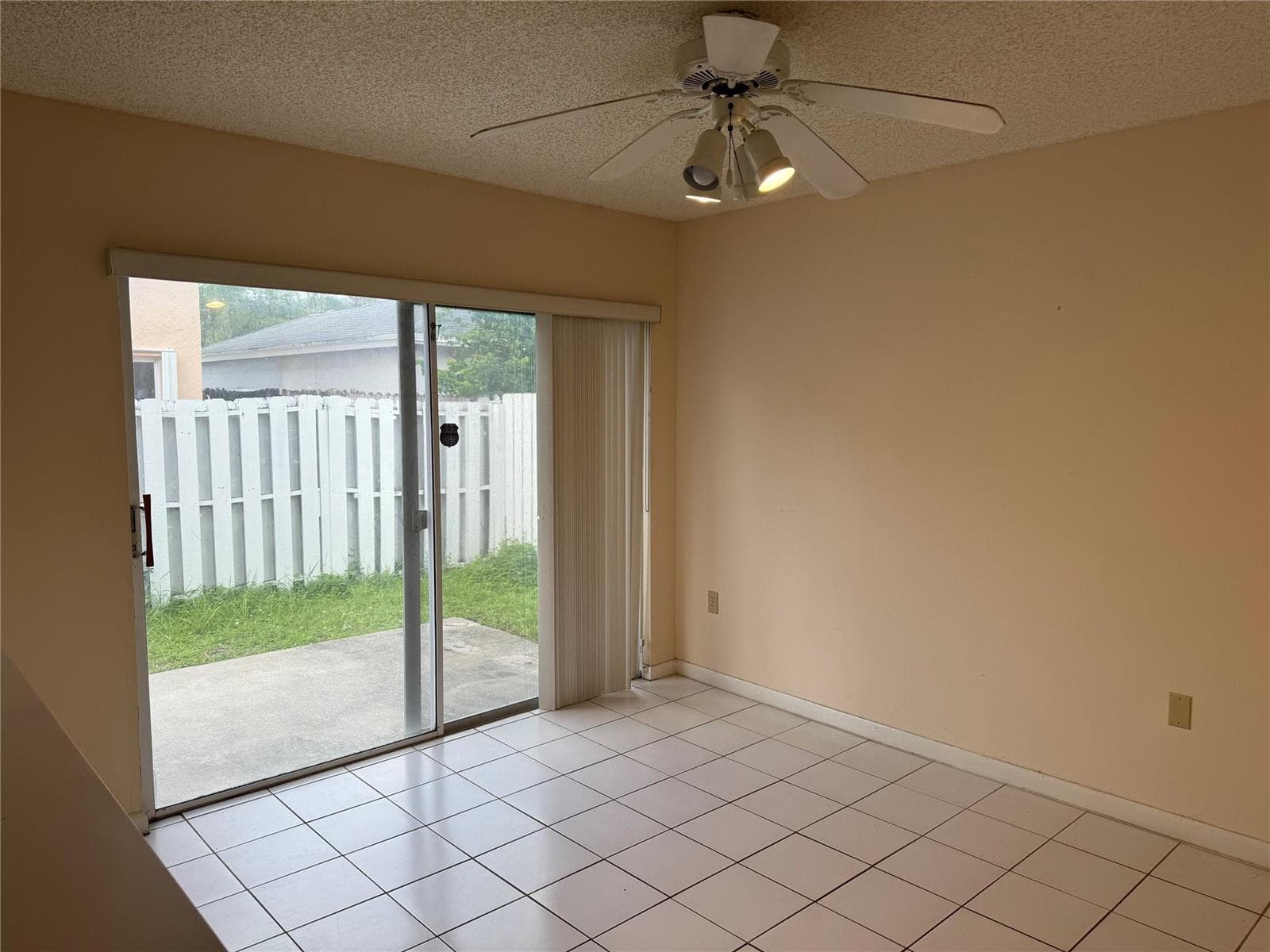 4235 SW 72nd Way, Davie FL 33314 photo 2