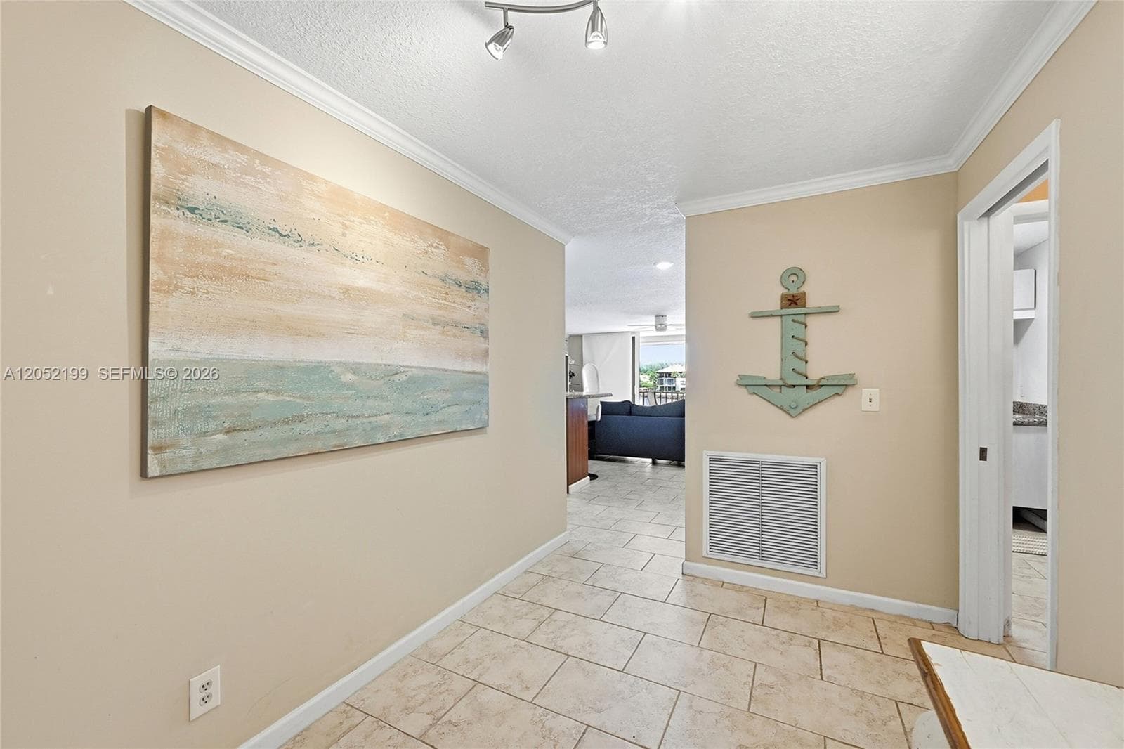 801 Palm Trl # 10, Delray Beach FL 33483 photo 5