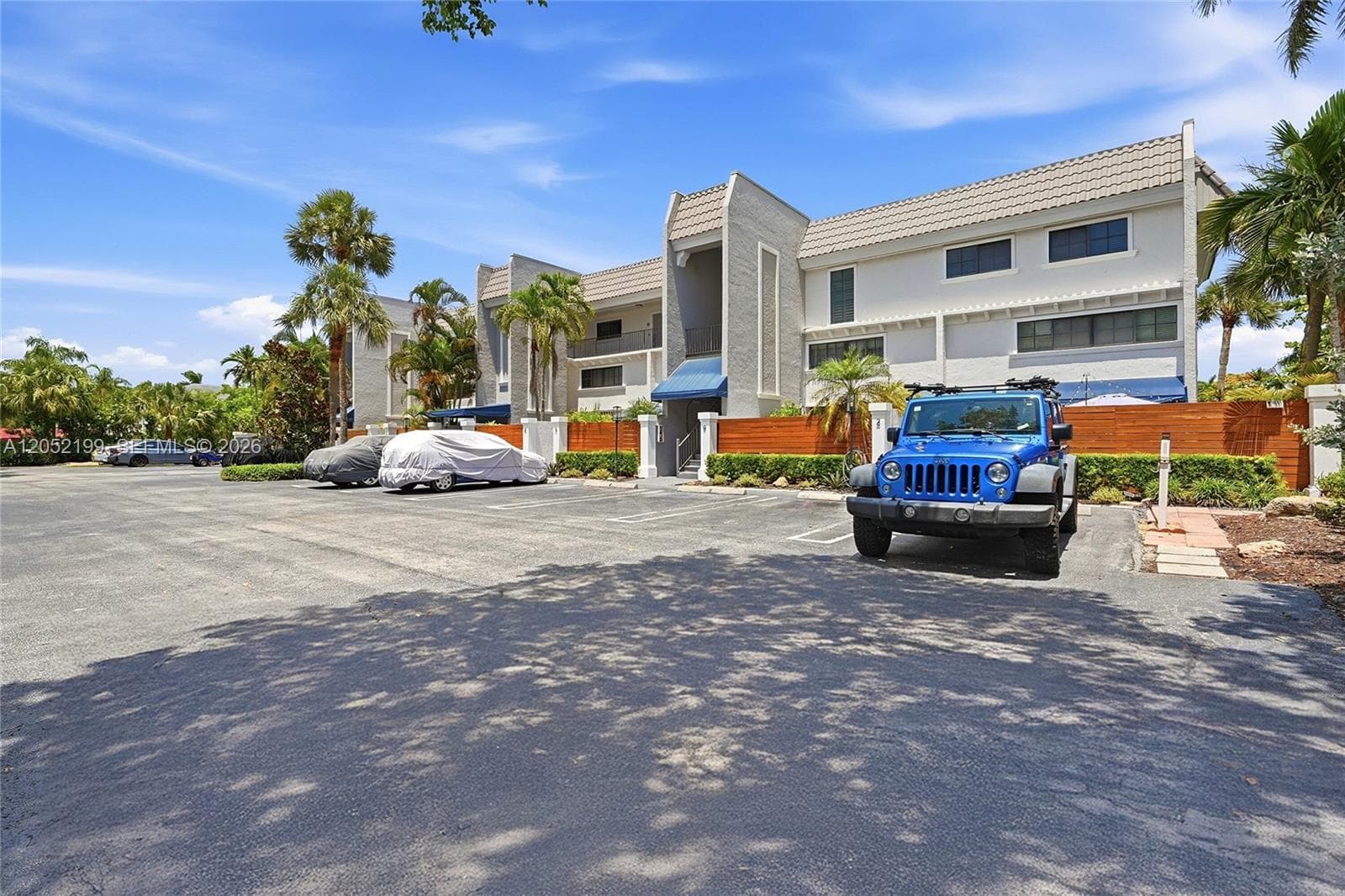 801 Palm Trl # 10, Delray Beach FL 33483 photo 4