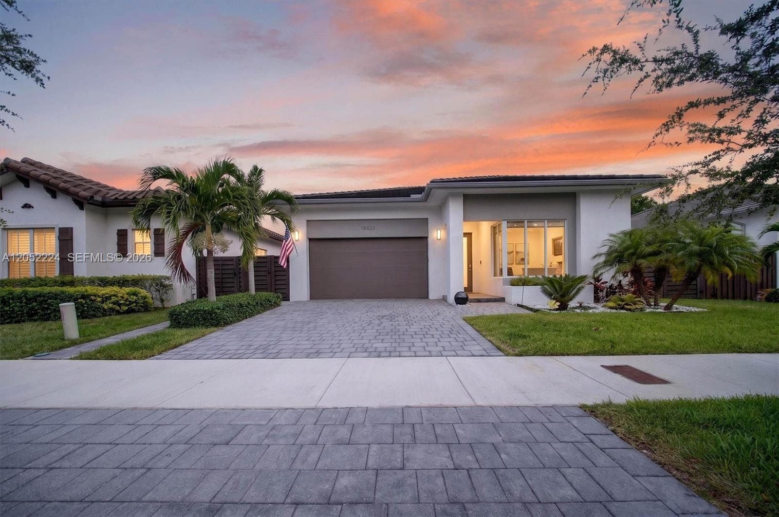 15226 SW 176th Ln, Miami FL 33187