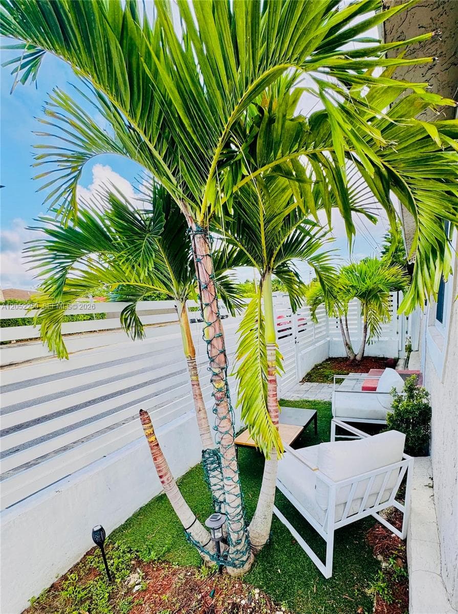 1520 SW 22nd Ave, Miami FL 33145 photo 3