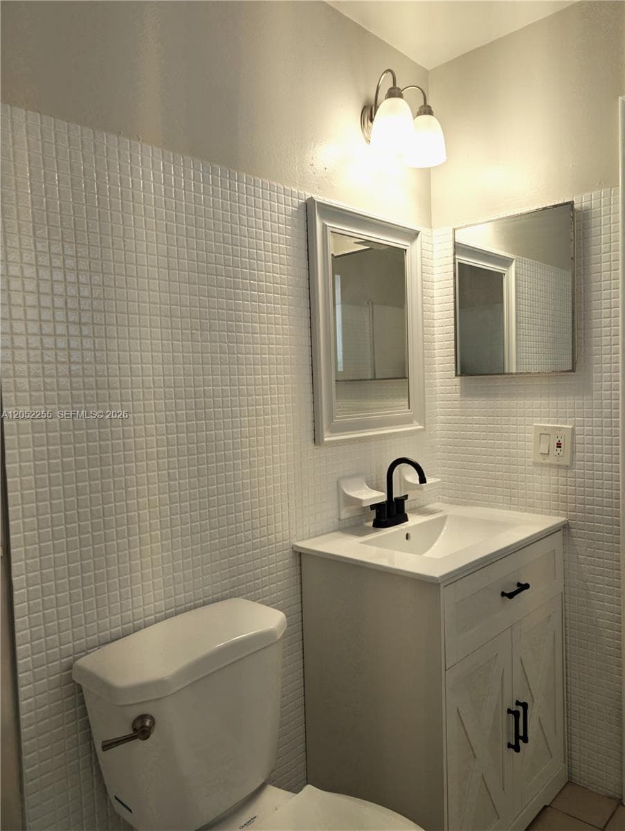 888 SW 62nd Ave, North Lauderdale FL 33068 photo 4