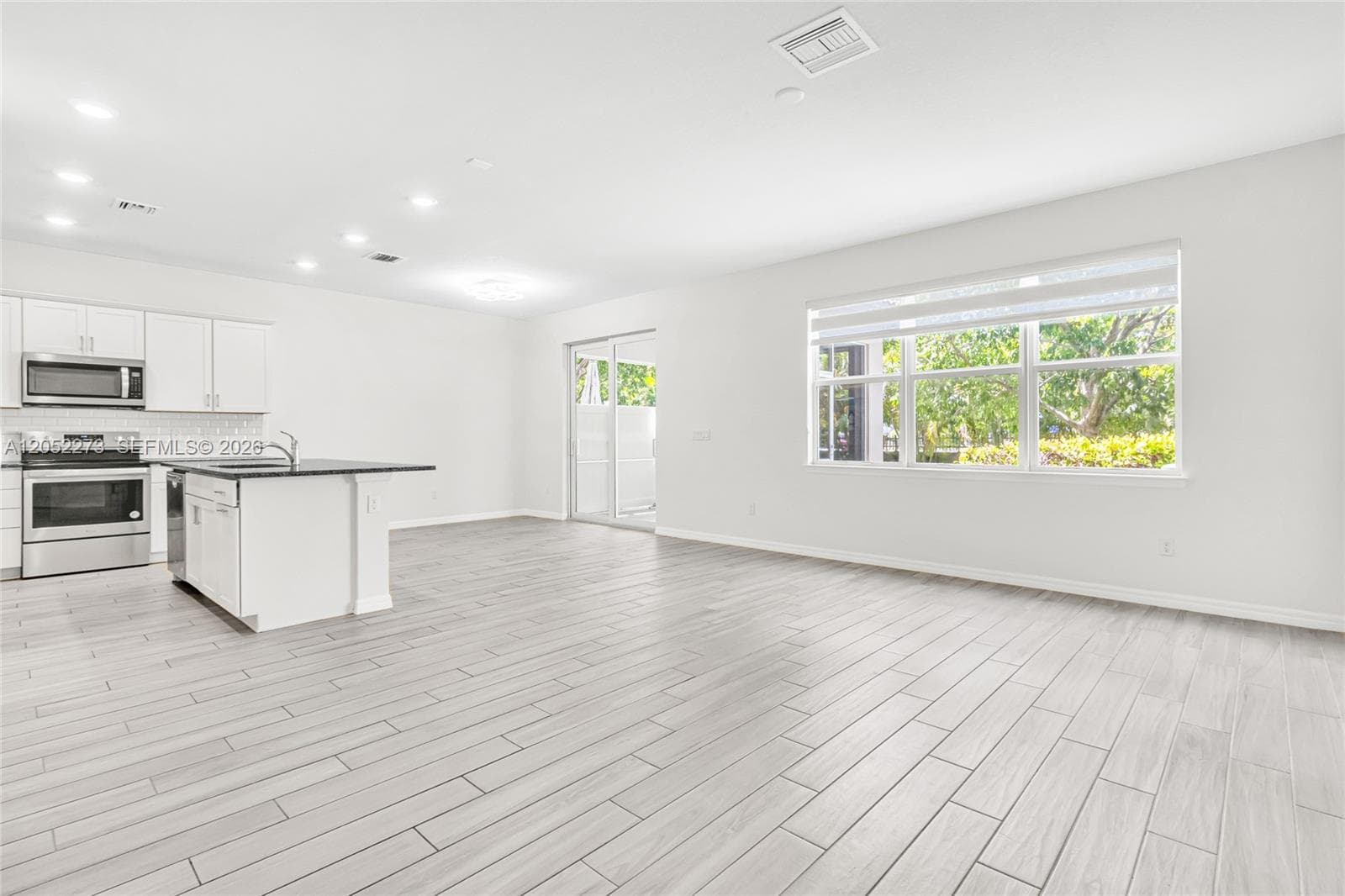 4164 Ficus St, Hollywood FL 33021 photo 3