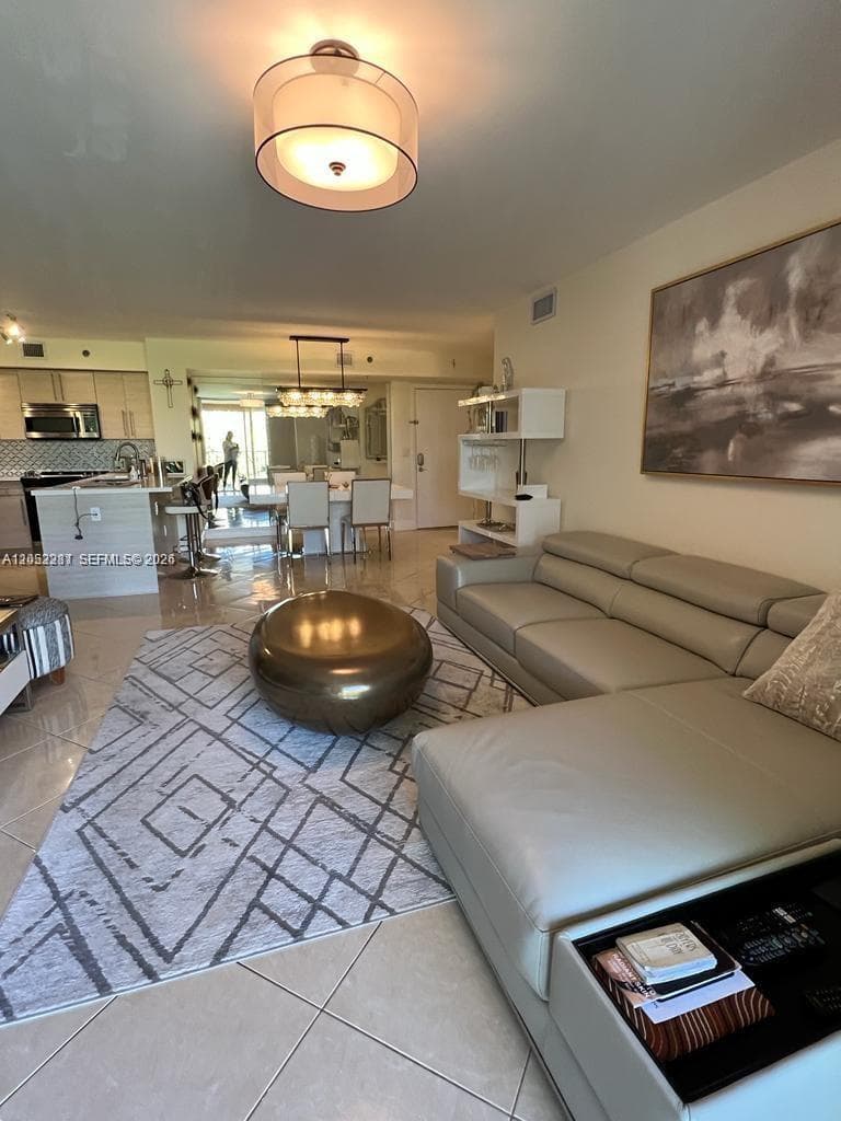 19901 E Country Club Dr # 2505, Aventura FL 33180 photo 3