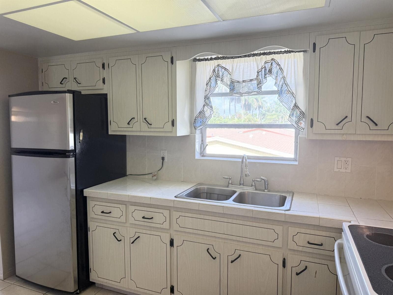 1501 Arthur Street # 9, Hollywood FL 33020 photo 3