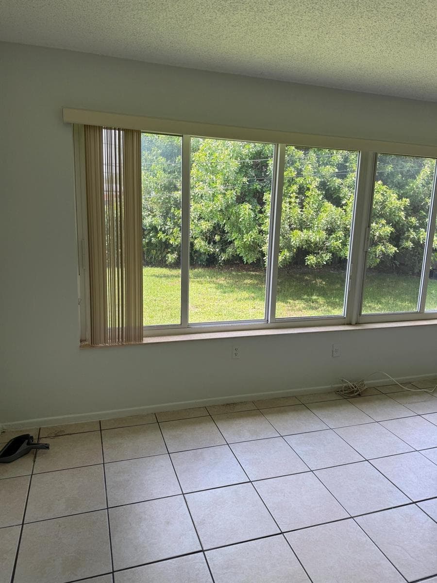 6900 NW 14th Court, Plantation FL 33313 photo 4