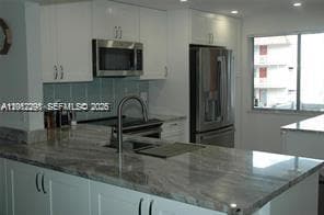3571 Inverrary Dr # 201, Lauderhill FL 33319