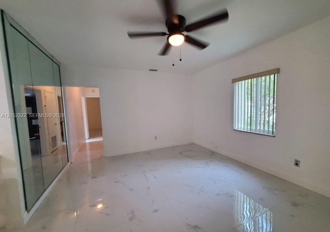 1435 NE 179th St, North Miami Beach FL 33162 photo 4