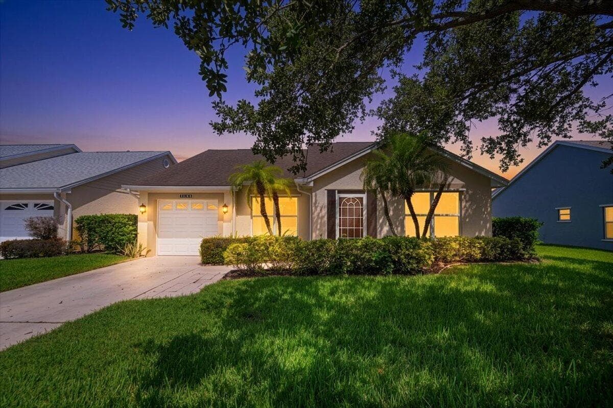 1065 NW Tuscany Drive, Port St. Lucie FL 34986 photo 2