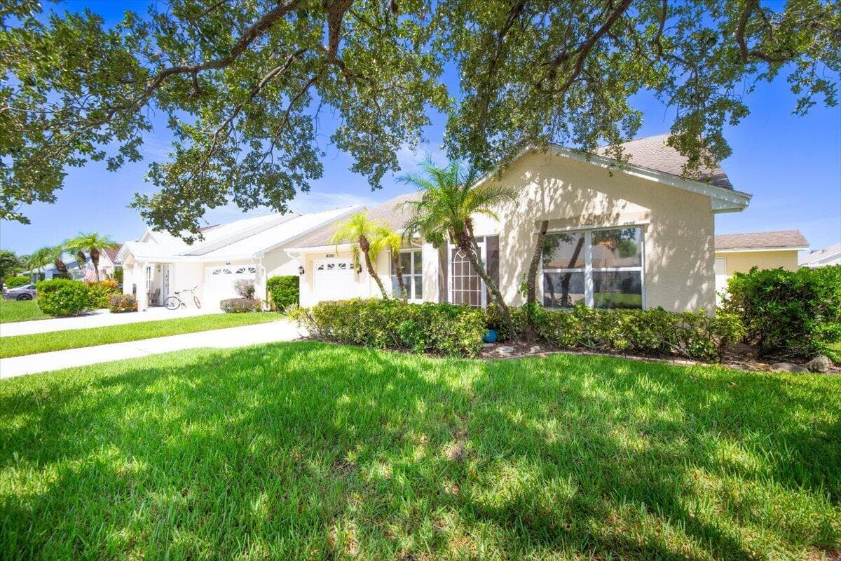 1065 NW Tuscany Drive, Port St. Lucie FL 34986 photo 3