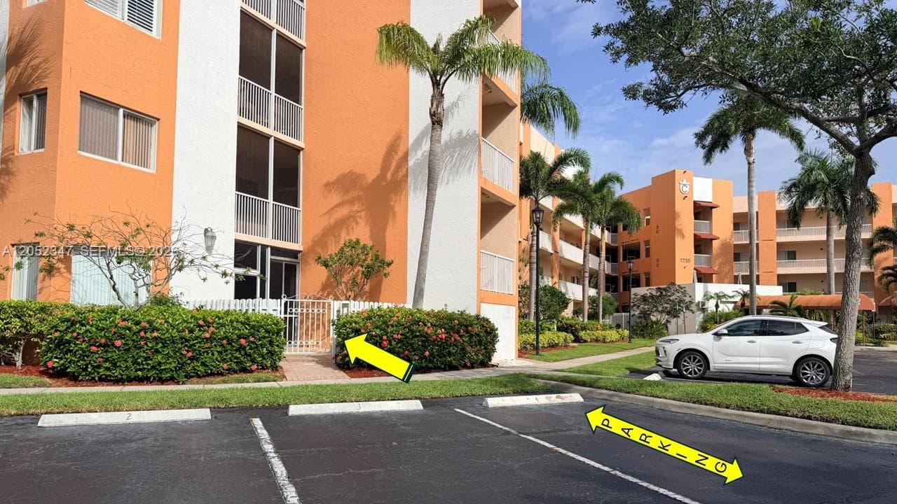 7735 Yardley Dr # 101, Tamarac FL 33321 photo 3