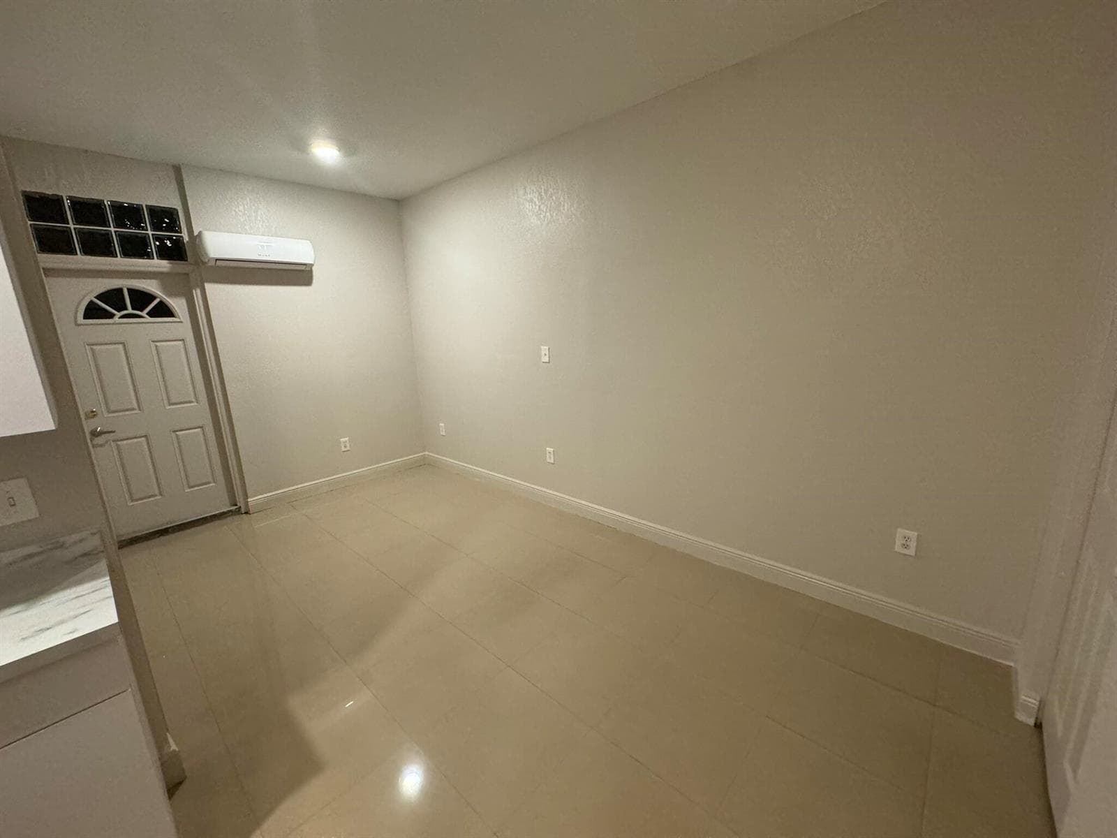 9033 NW 174th Street # Studio, Hialeah FL 33018 photo 3