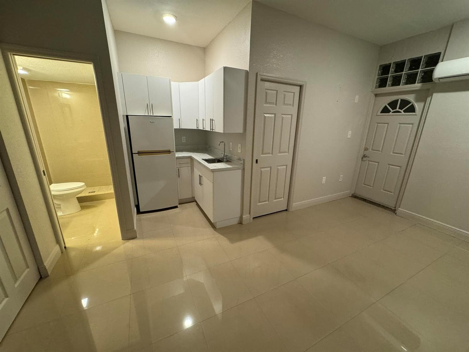 9033 NW 174th Street # Studio, Hialeah FL 33018 photo 5