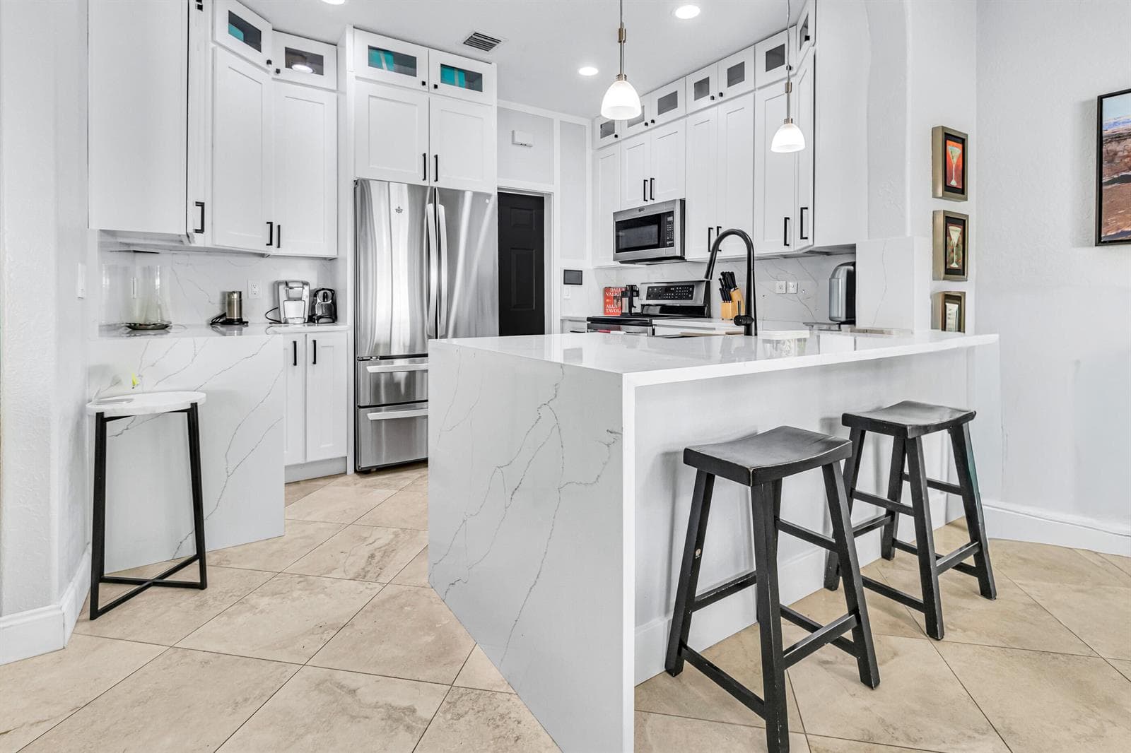 5428 Pointe Villa Drive, Lighthouse Point FL 33064