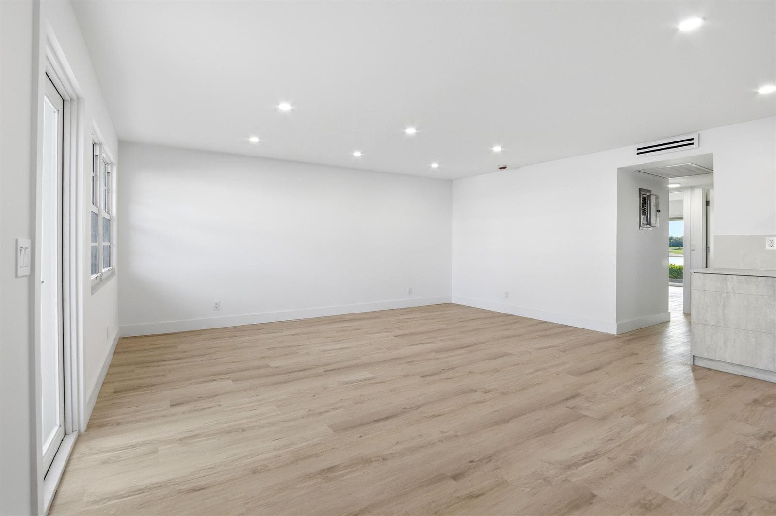 1023 Guildford # B, Boca Raton FL 33434 photo 4