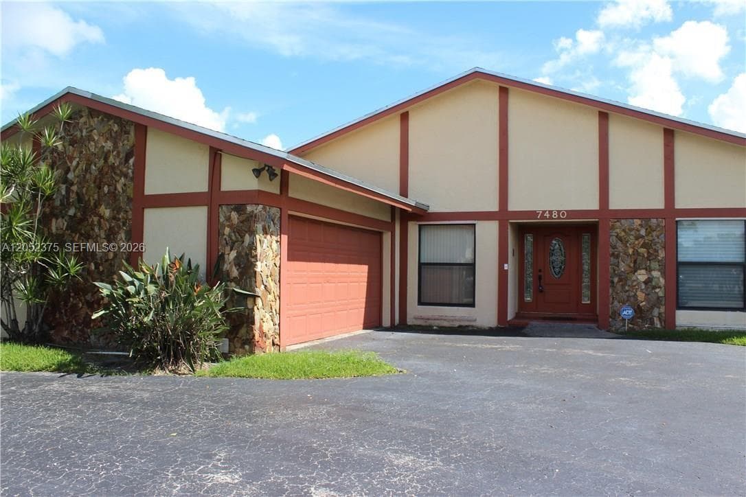 7480 NW 37th Ct, Lauderhill FL 33319 photo 2