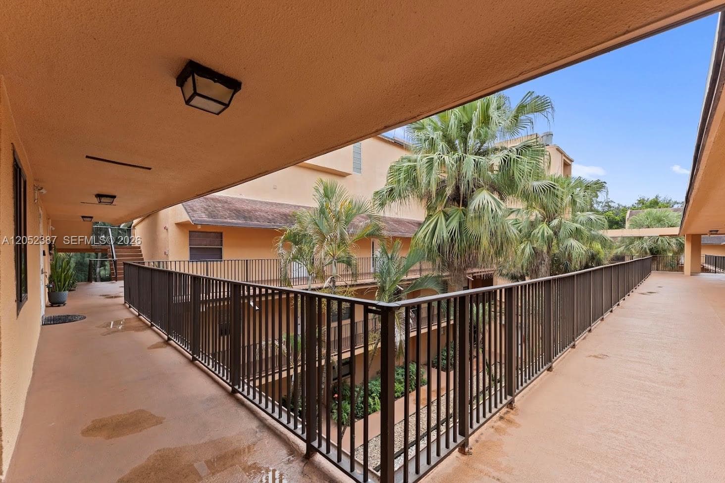 430 Commodore Dr # 310, Plantation FL 33325 photo 3