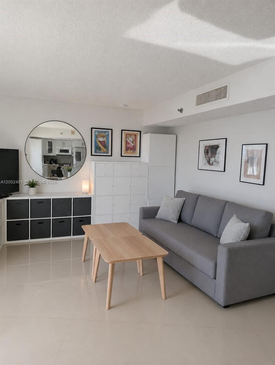 6830 Indian Creek Dr # 8A, Miami Beach FL 33141 photo 2