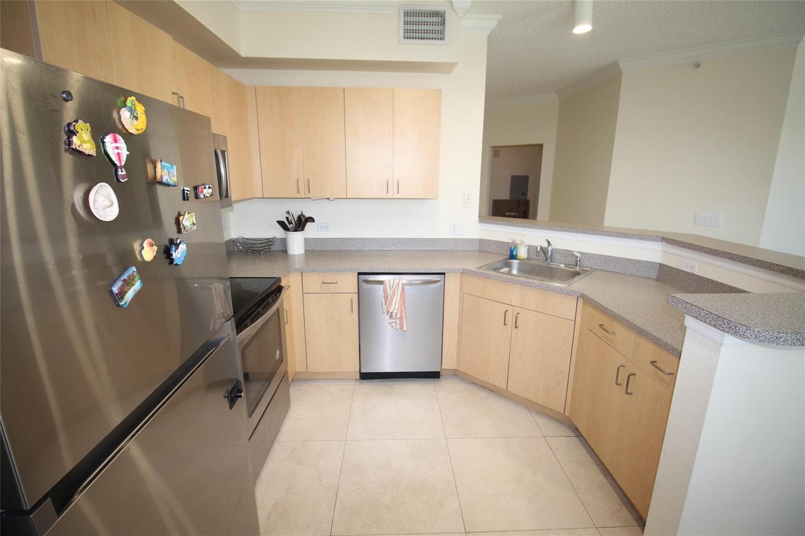 533 NE 3rd Avenue # 227, Fort Lauderdale FL 33301 photo 4