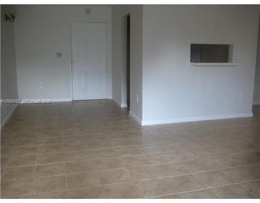9477 SW 76th St # O4, Miami, FL 33173 photo 4