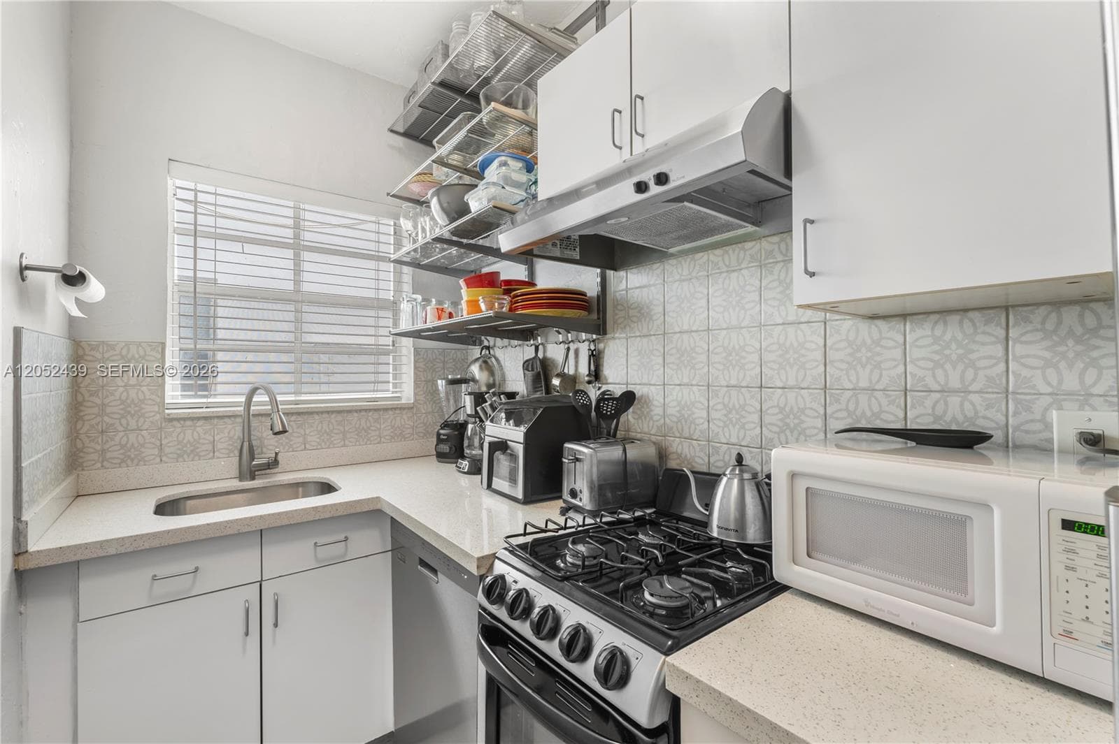 819 Meridian Ave # 5, Miami Beach FL 33139 photo 3