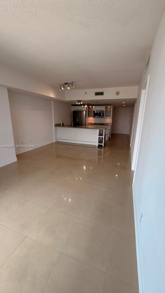 185 SW 7th St # 2505, Miami FL 33130 photo 5
